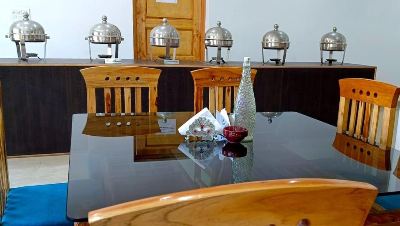 Ladakh Kingdom, Leh Otel Dış mekan fotoğraf