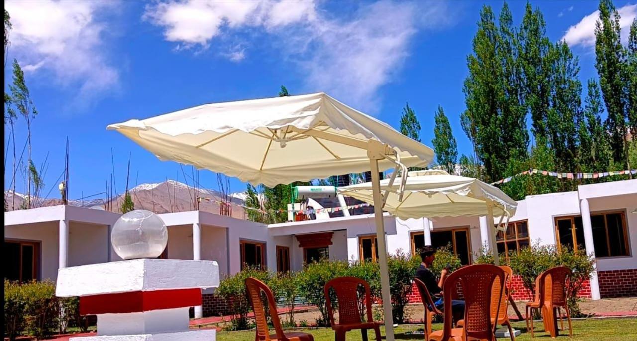 Ladakh Kingdom, Leh Otel Dış mekan fotoğraf