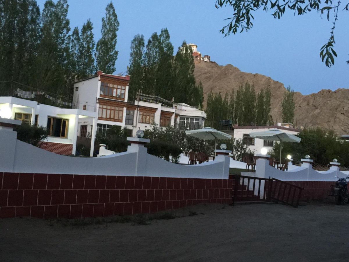 Ladakh Kingdom, Leh Otel Dış mekan fotoğraf